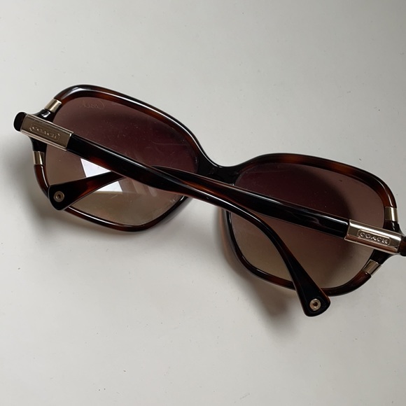 Coach sunglasses - Picture 2 of 2